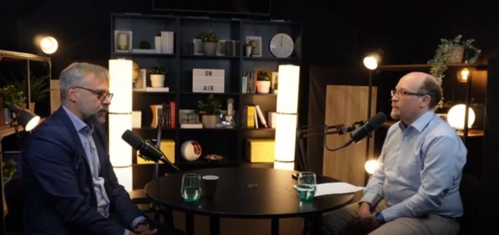 Milyen hübriszek leselkednek a vezetőkre? | Mármarosi András (Coaching Podcast #14)